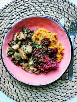 Suggestie van de week: Stroperige rode bietjes met zoete aardappelpuree